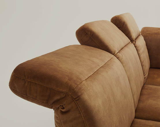 Sofa mit verstellbarer Rückenlehne